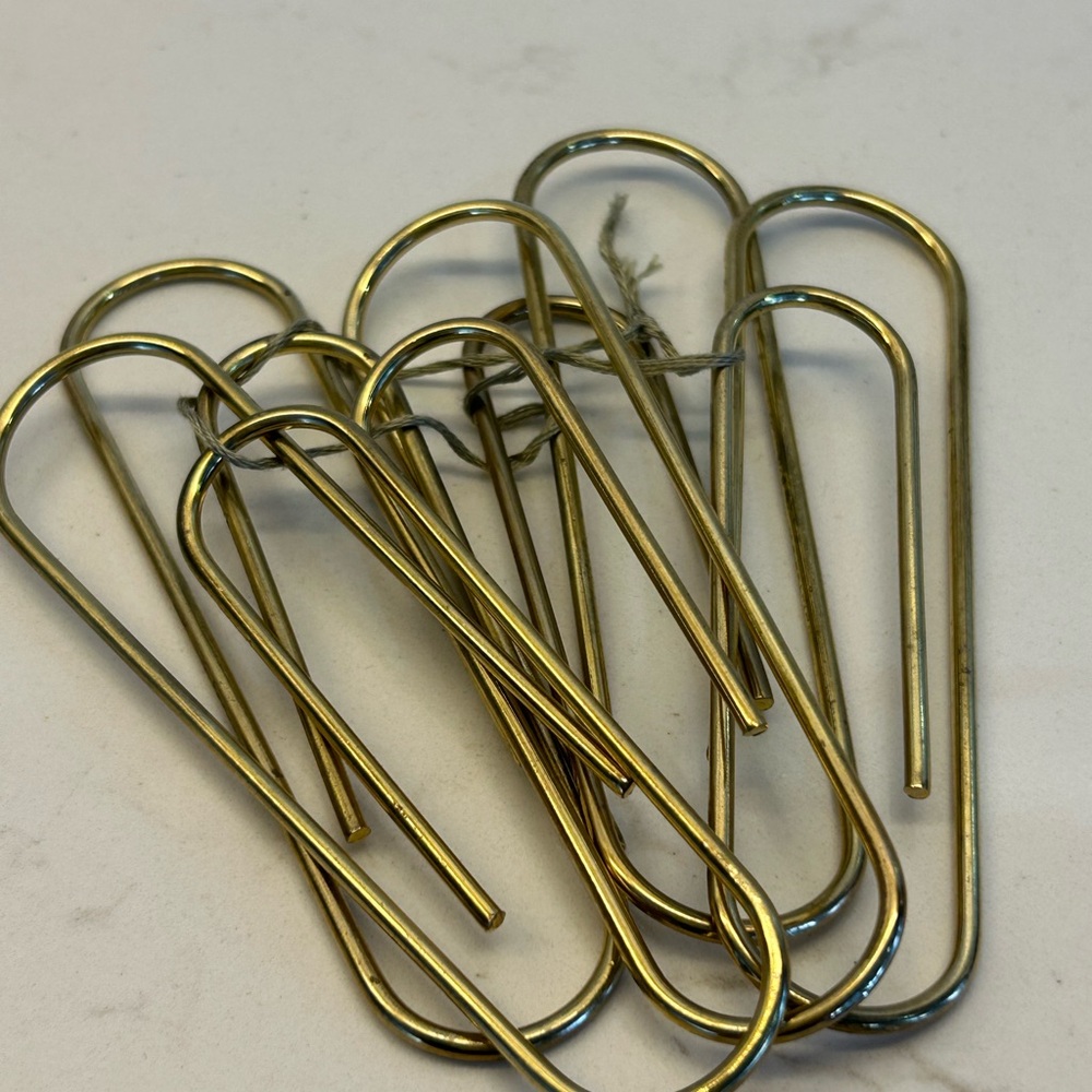Large Gold Paper Clips - Picture 1 of 3